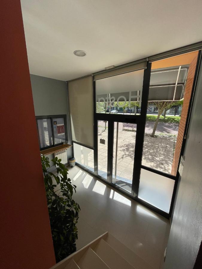 Hostal Santiago 2 Burgos Bagian luar foto