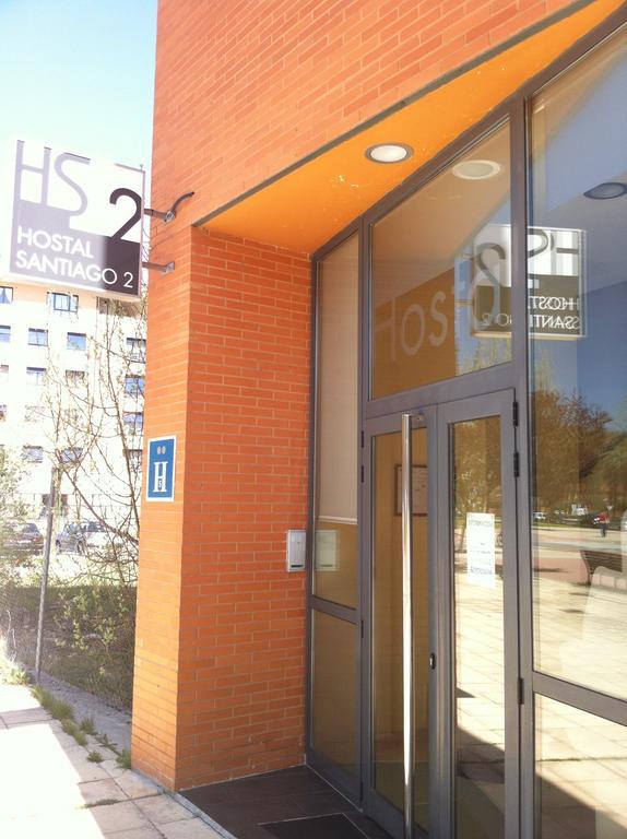 Hostal Santiago 2 Burgos Bagian luar foto